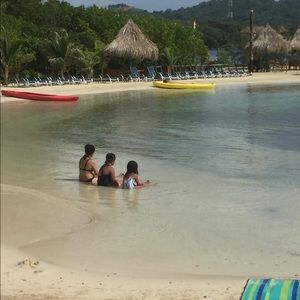 Meet your Posher, Tan